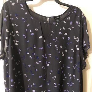 Torrid shirt size 5